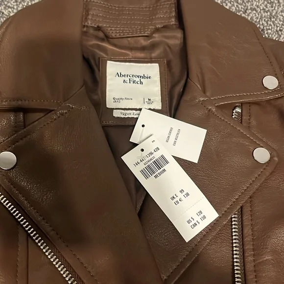 Abercrombie & Fitch Vegan Leather Cropped Moto Jacket (M) FINAL SALE - Picture 2 of 2
